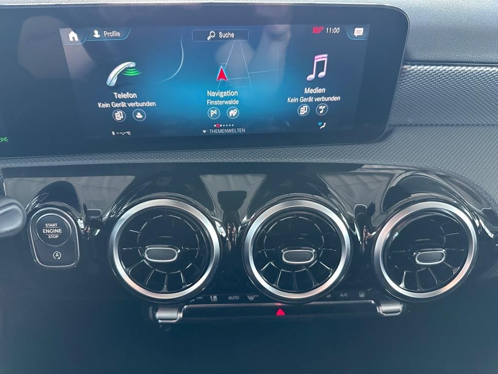 Fahrzeugabbildung Mercedes-Benz A 220 d Progressive Night Navi SDHZ KAM LED SHZ