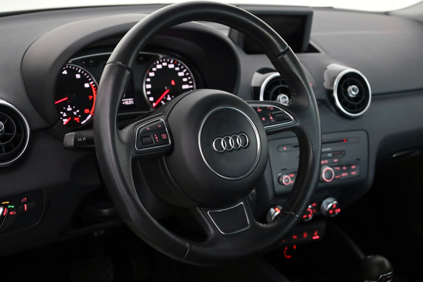 Fahrzeugabbildung Audi A1 Ambition,S-Tronic, T.Leder, Navi, Xenon, +WR
