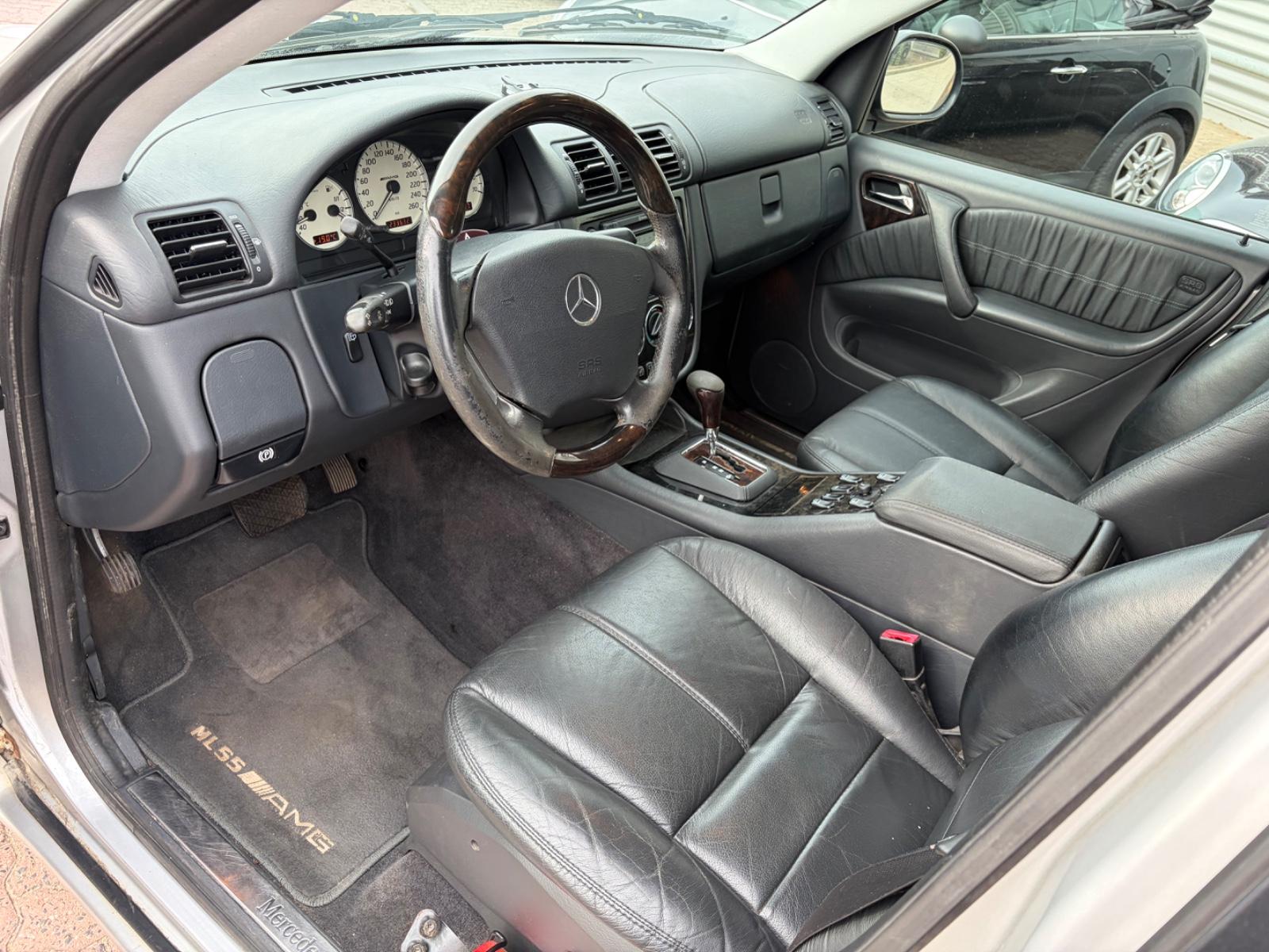 Mercedes-Benz ML 55 AMG / XENON / AHK / MEMORY / BOSE / SHZ