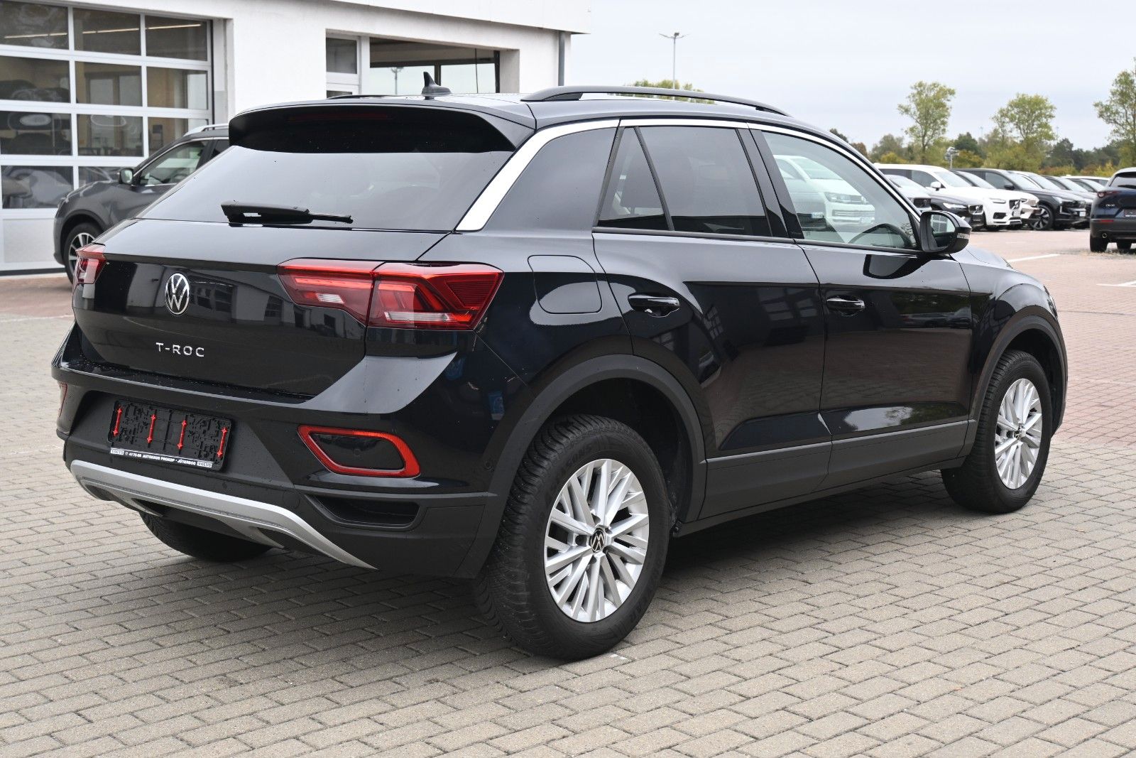 Fahrzeugabbildung Volkswagen T-Roc 1.5 TSI DSG Life*DAB*PDC*AppleCarPlay*SHZG