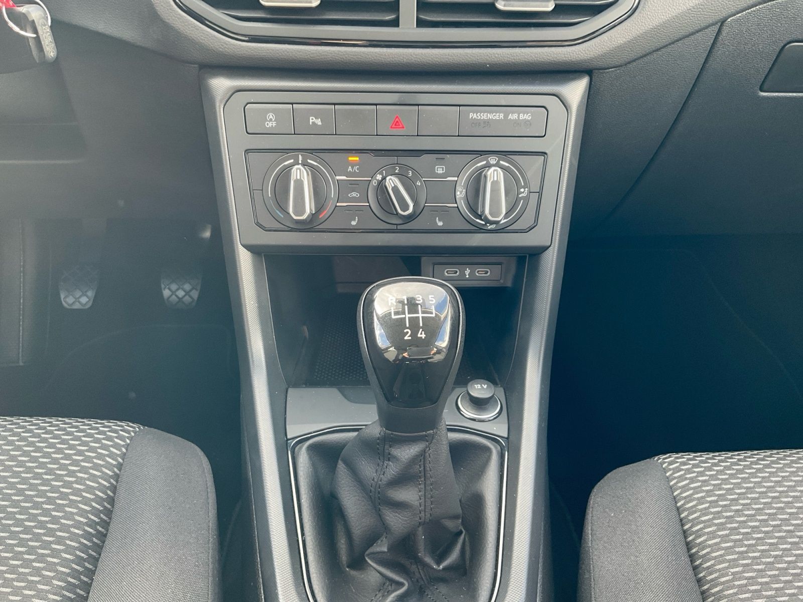 Volkswagen T-Cross - Bild 11
