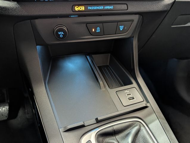 Ford Puma Titanium Automatik NEUES MODELL