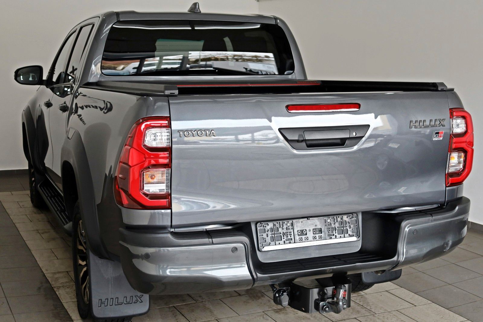 Fahrzeugabbildung Toyota Hilux 2.8 D-4D GR Sport,Alcant,.ACC,Rollo el,AHK