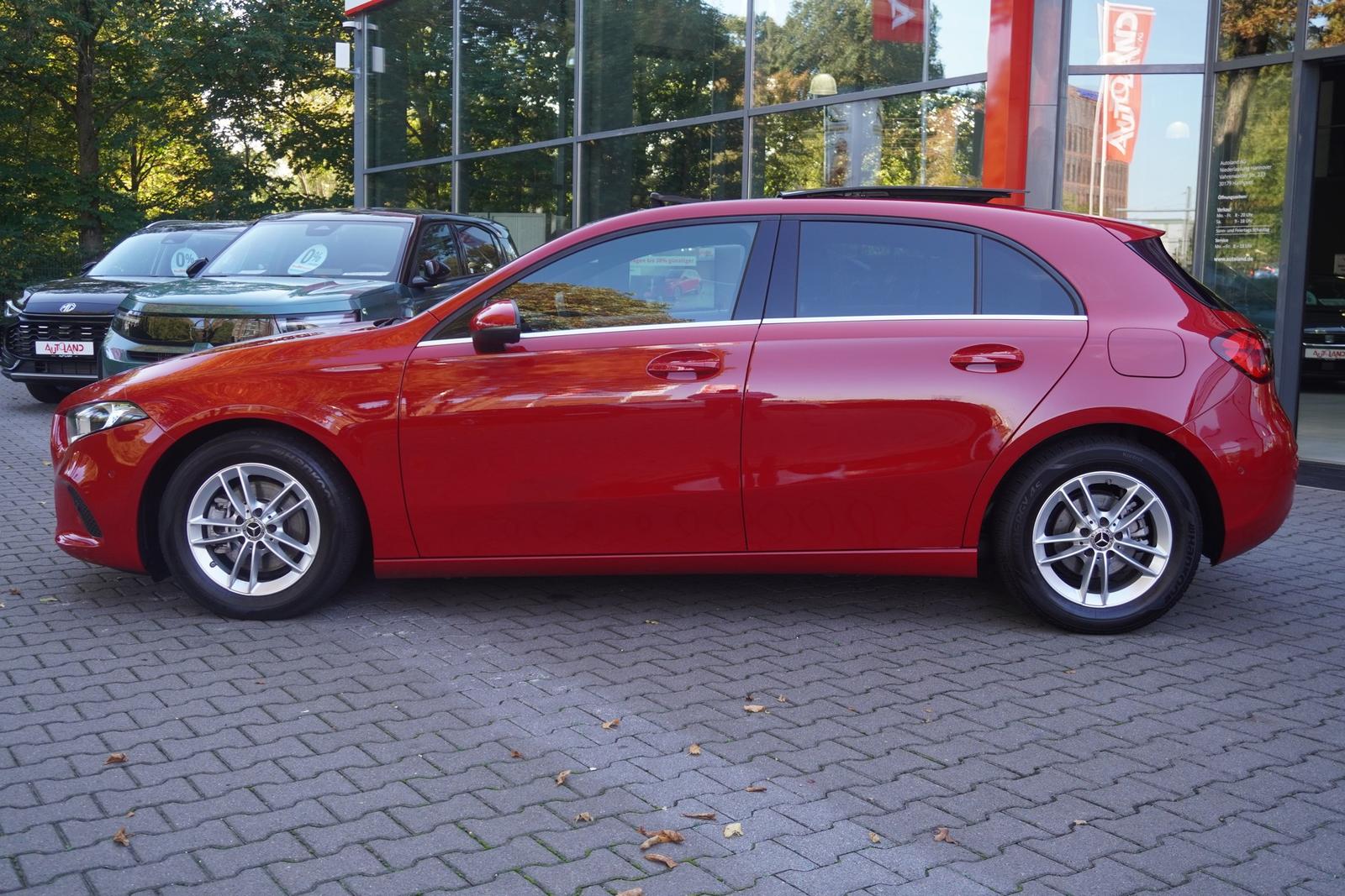 Mercedes-Benz A200 Progressive Navi Panorama Android Apple PDC