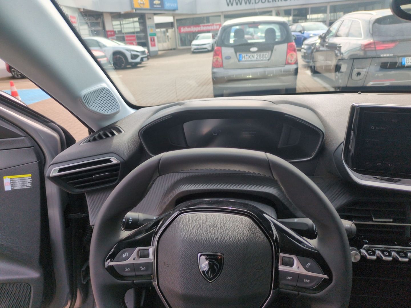Peugeot 208 - Bild 12