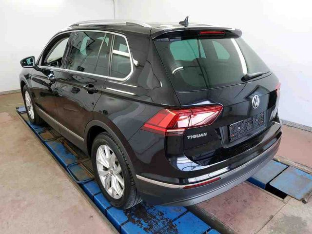 Volkswagen Tiguan 2.0 TDI DSG Highline*PANORAMA*DigCockpit*