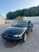 Volvo S60 2,4 5 Zylinder TÜV Klima - Volvo S60 aus 2001: 2.4