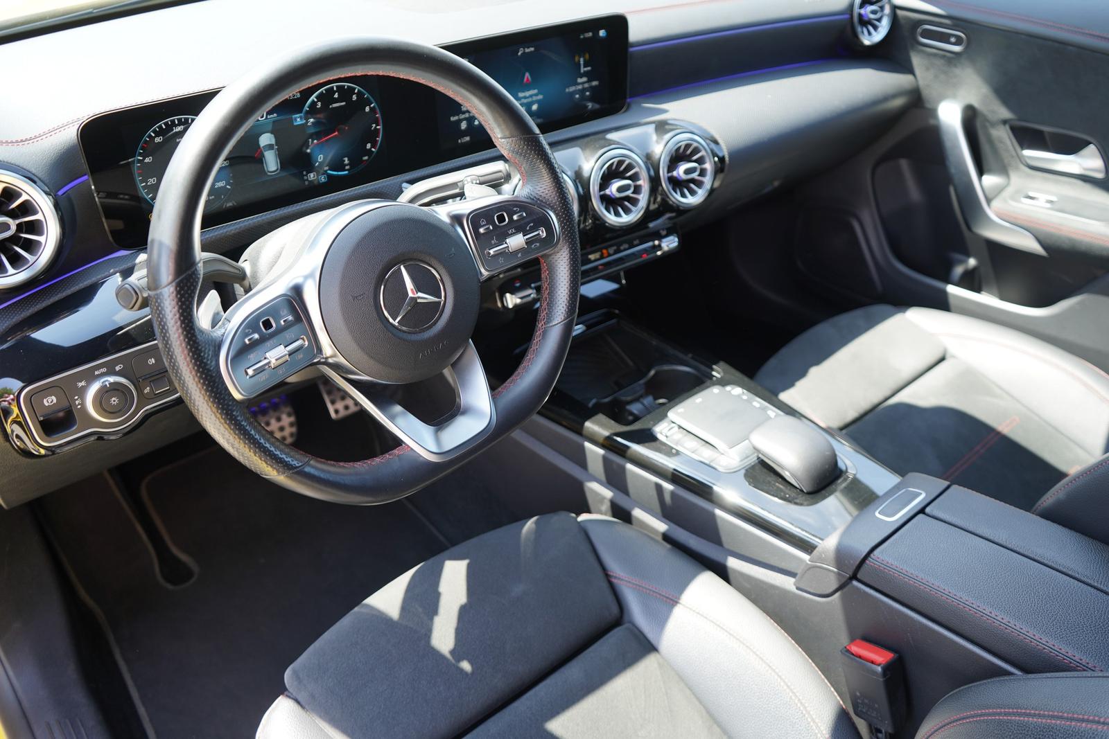 Mercedes-Benz CLA SB AMG Line LED Navi Alcantara Keyless, миниатюра 8