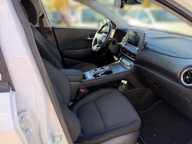 Fahrzeugabbildung Hyundai KONA Trend Elektro 2WD +CARPLAY+KLIMA+SHZ+PDC+UV