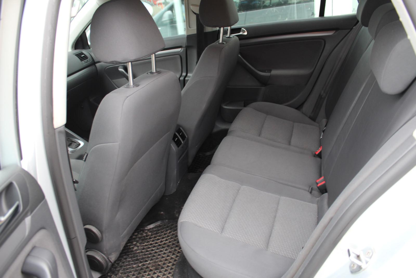 Volkswagen Golf 2009 — photo 19