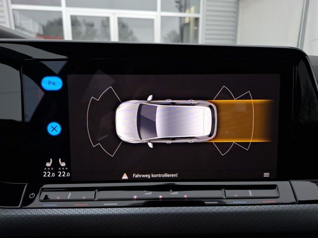 GOLF VIII 1.5 TSI ACTIVENAVI+SHZ+APP+PDC+LED