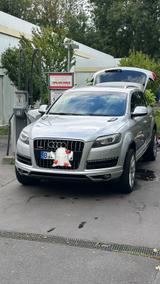 Audi Q7 .S line . 7 Sitzer .TDI .V8  quattro - Audi Q7 aus 2010: TDI