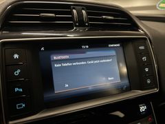 JAGUAR XE 2.0 d / R-Sport / 1.H / NUR. 89.tKM/ GARANTIE