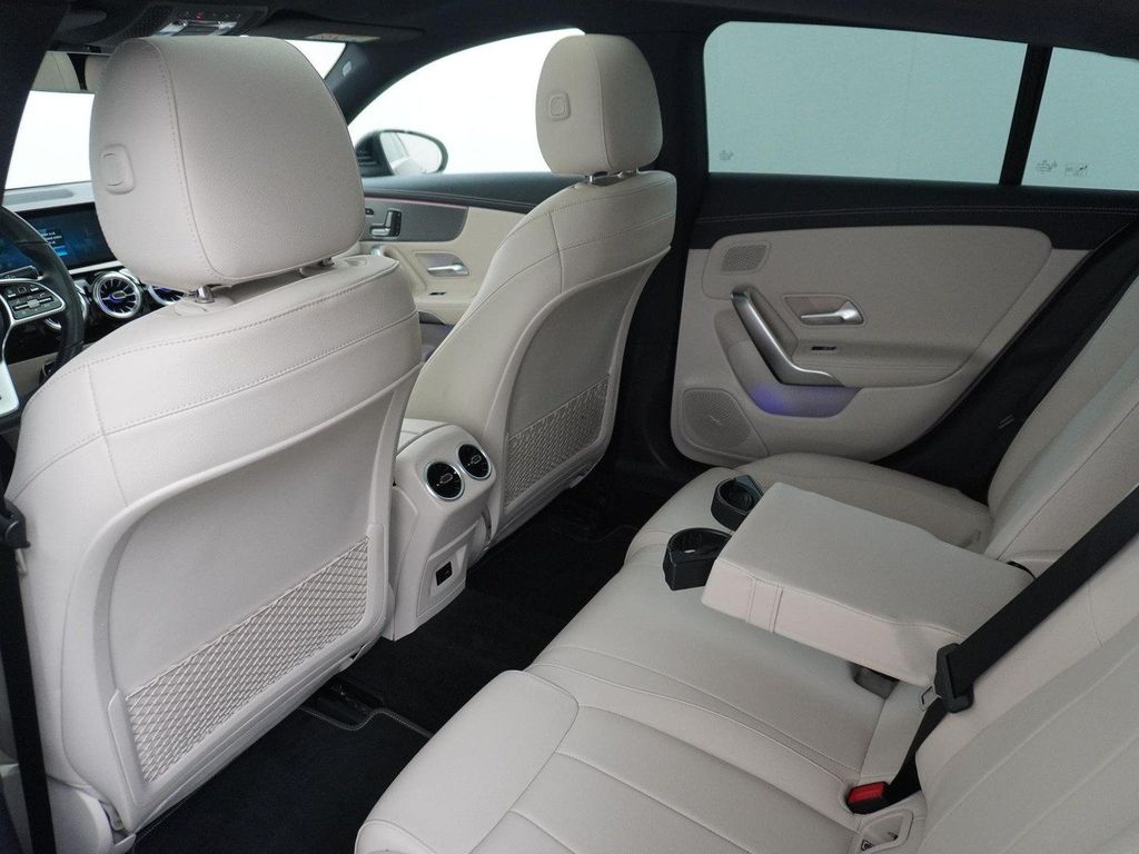 Mercedes-Benz CLA 200 Shooting Brake Business Solution Luxury