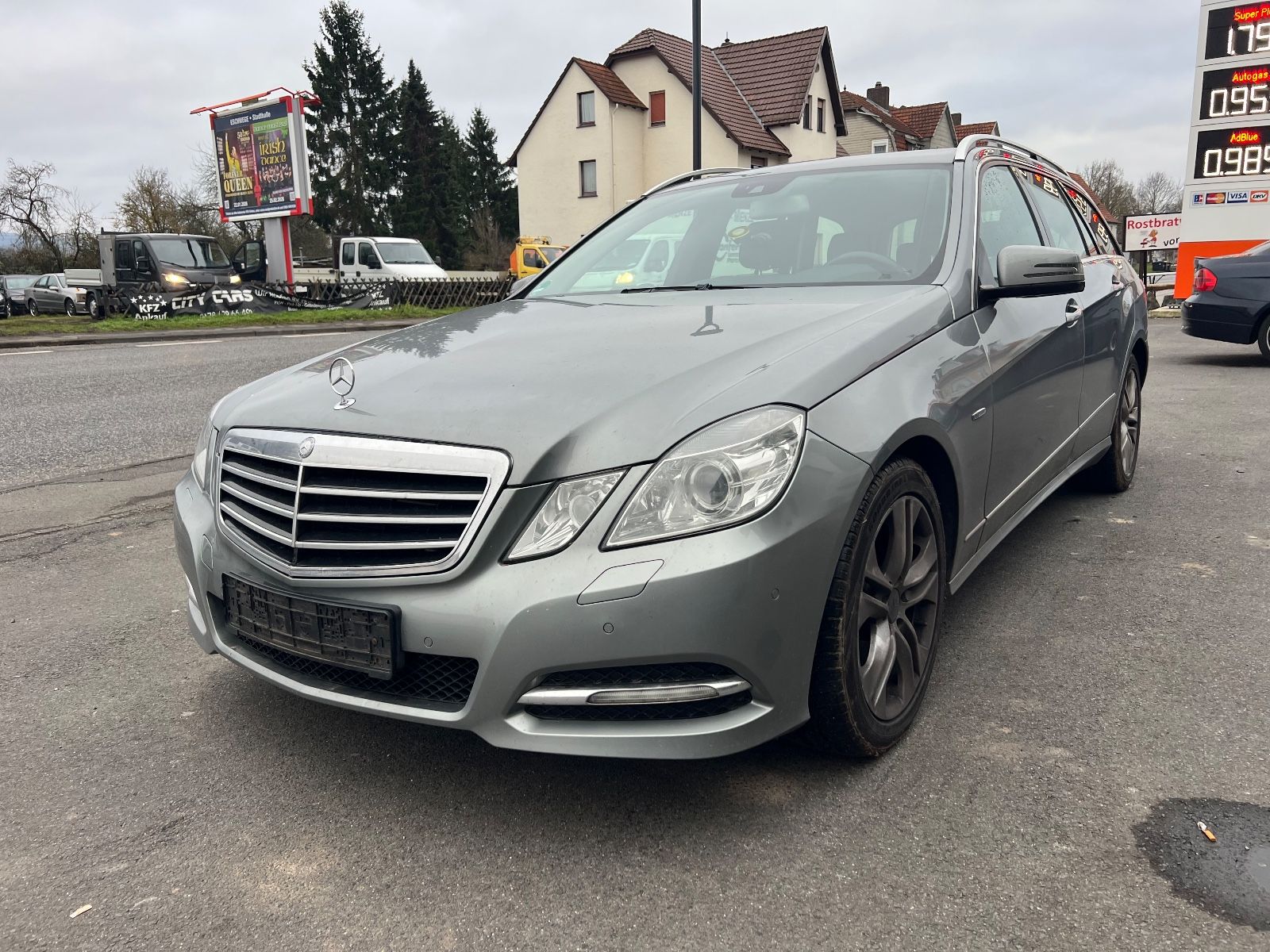 Mercedes-Benz E 350 CDI BlueEfficiency/AMG line/Bi-Xenon/Volll