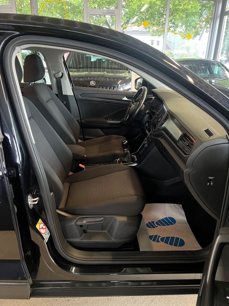 Fahrzeugabbildung Volkswagen T-Roc TDI *NAVI* CAR-PLAY *