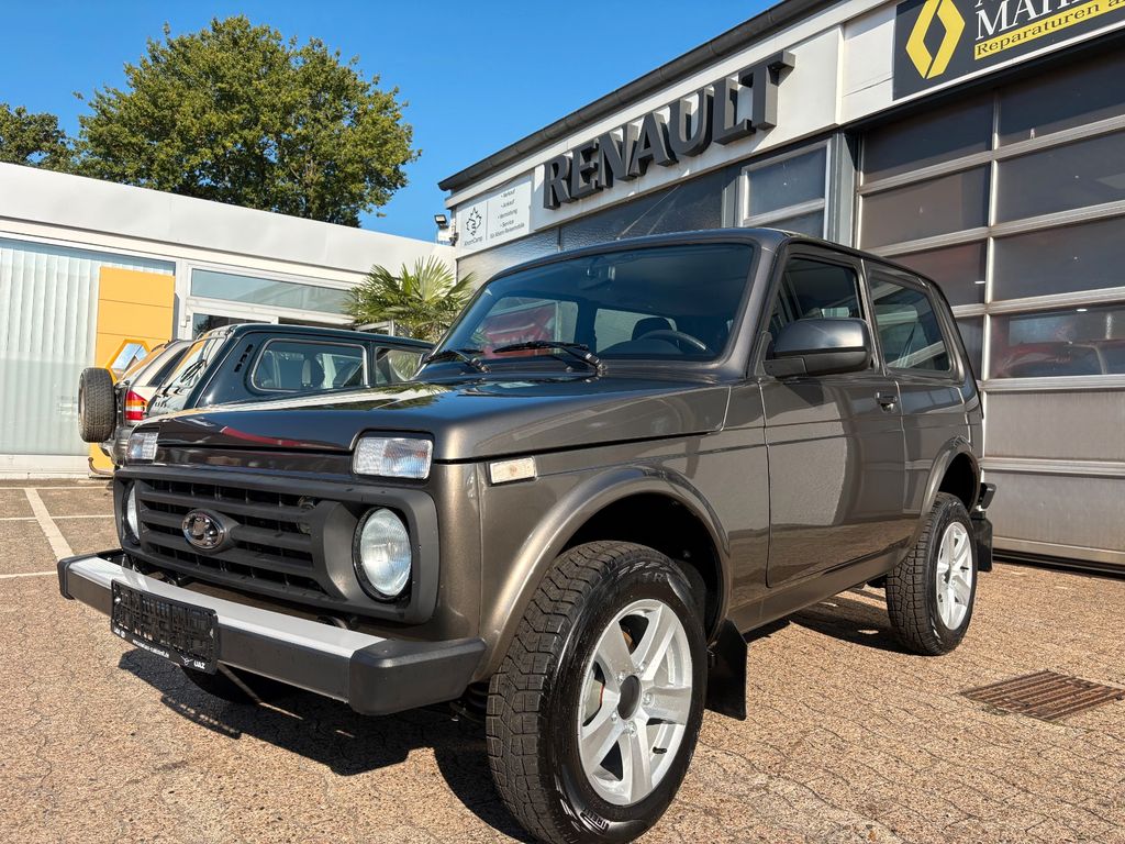 Image of Lada Niva