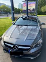 Mercedes-Benz CLA 200 - METALLICLACK - Mercedes-Benz CLA 200 Gebrauchtwagen in Berlin