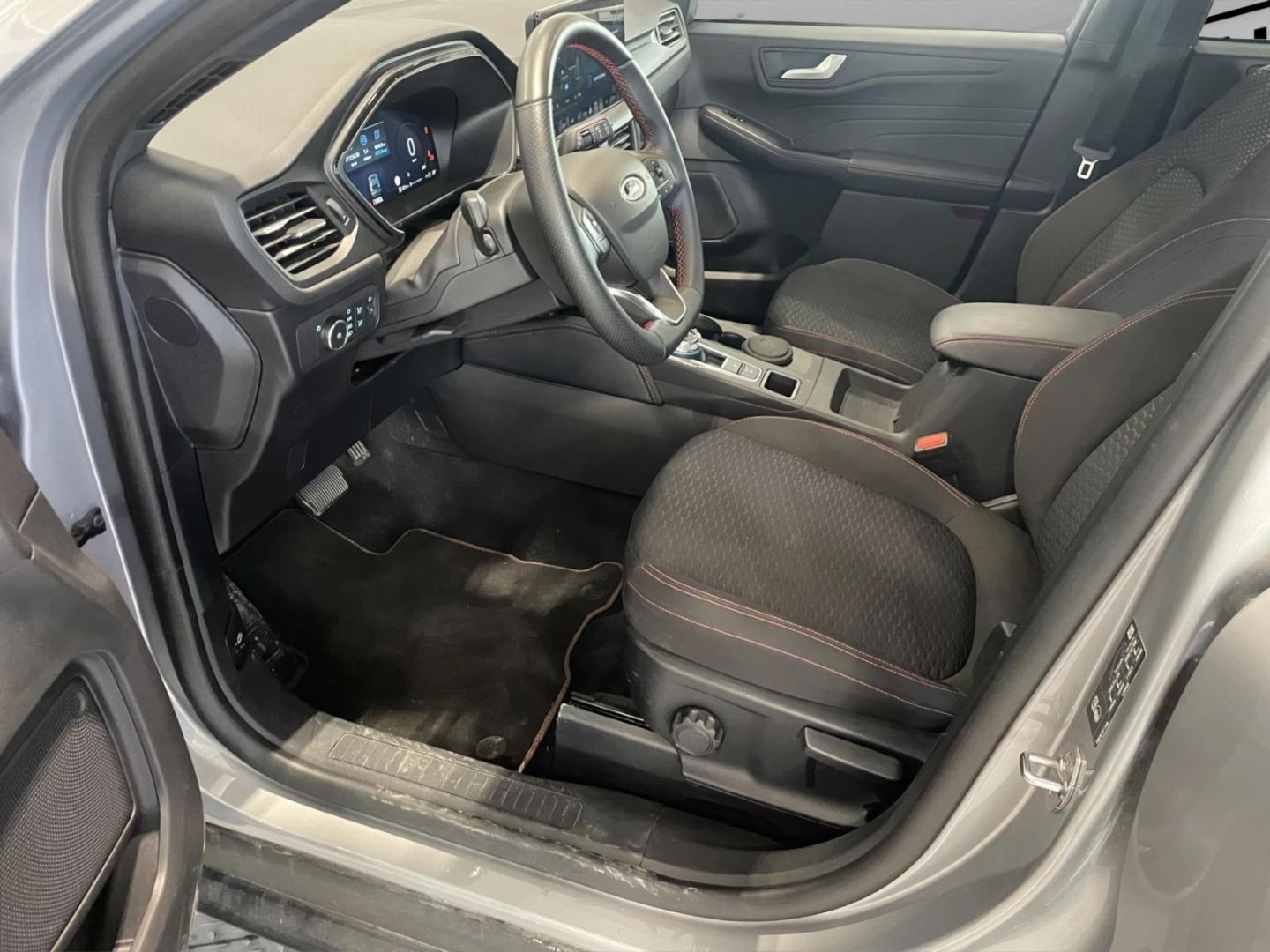 Fahrzeugabbildung Ford Kuga Hybrid ST-Line Navi Digitales Cockpit LED