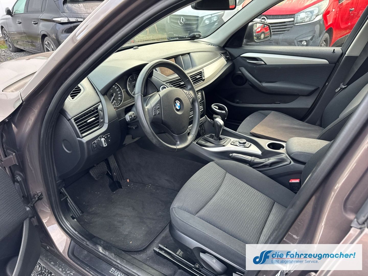 Fahrzeugabbildung BMW X1 18i sDrive Navi Klimaautom *MOTORSCHADEN