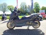 Yamaha T-MAX 560D *viel Zubehör*Akrapovic*Sitz/Griffh.* - ROLLER S MAX