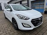 Hyundai i30 cw 1.6 Kombi *Klima*PDC*GRA*Bluet.*LMF* - Hyundai i30: Blue