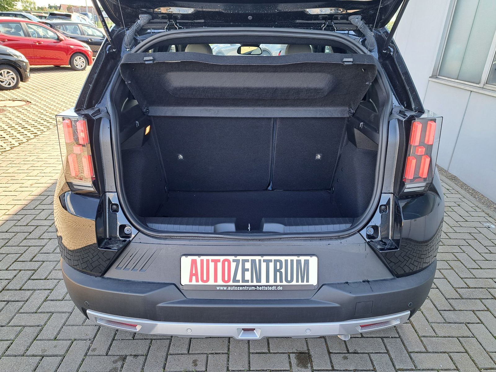 Fahrzeugabbildung Fiat Panda GRANDE PANDA La Prima Hybrid AUTOM. KAMERA