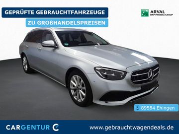 Mercedes E 220 - 1