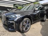 BMW X7 M50D*SKY LOUNGE*7 SITZE*FOND ENT*GESTIK*LASER - gebrauchte BMW X7 aus dem Jahr 2019