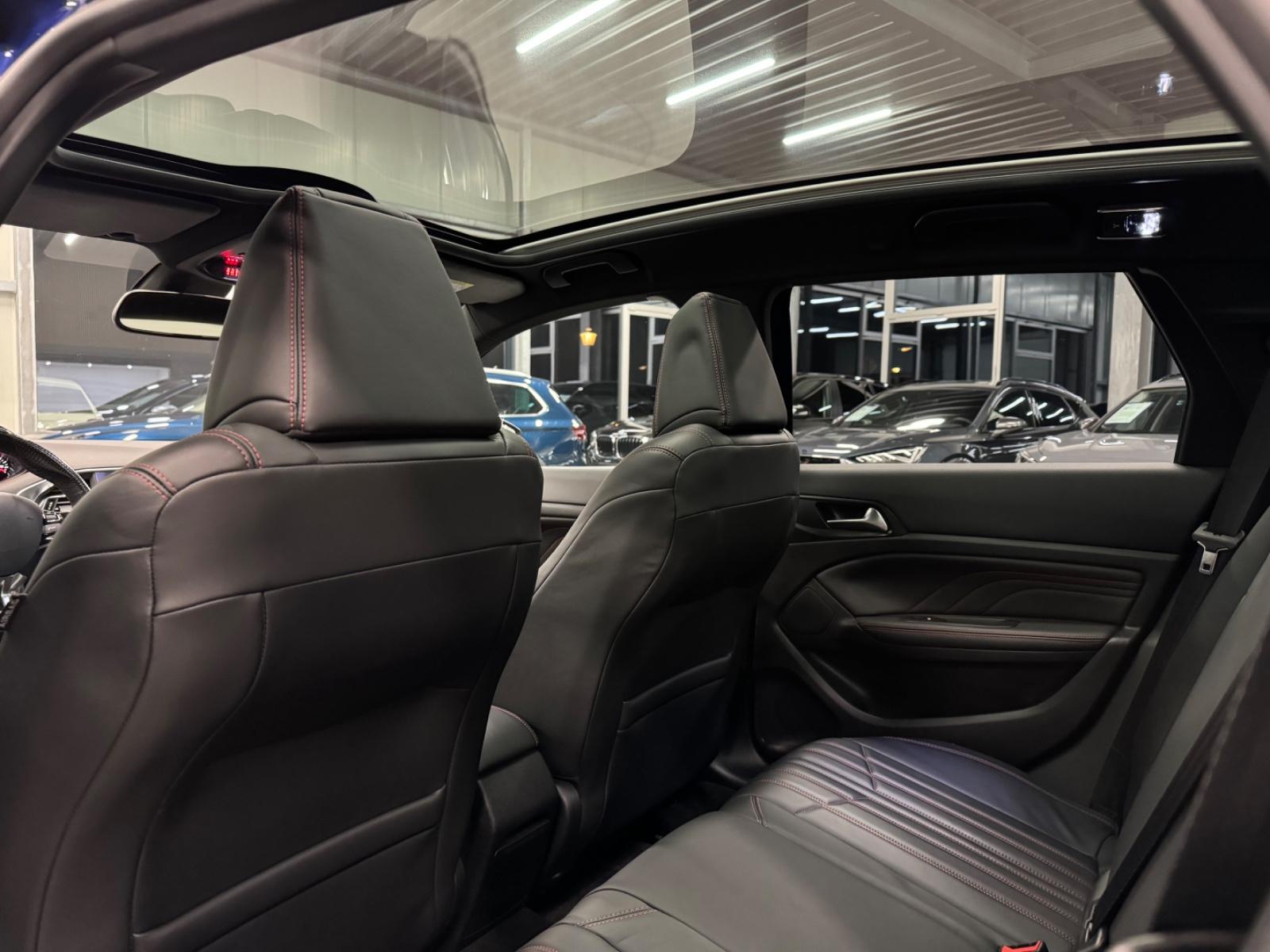 Peugeot 308 SW GT Navi SHZ Massage Pano LED AHK