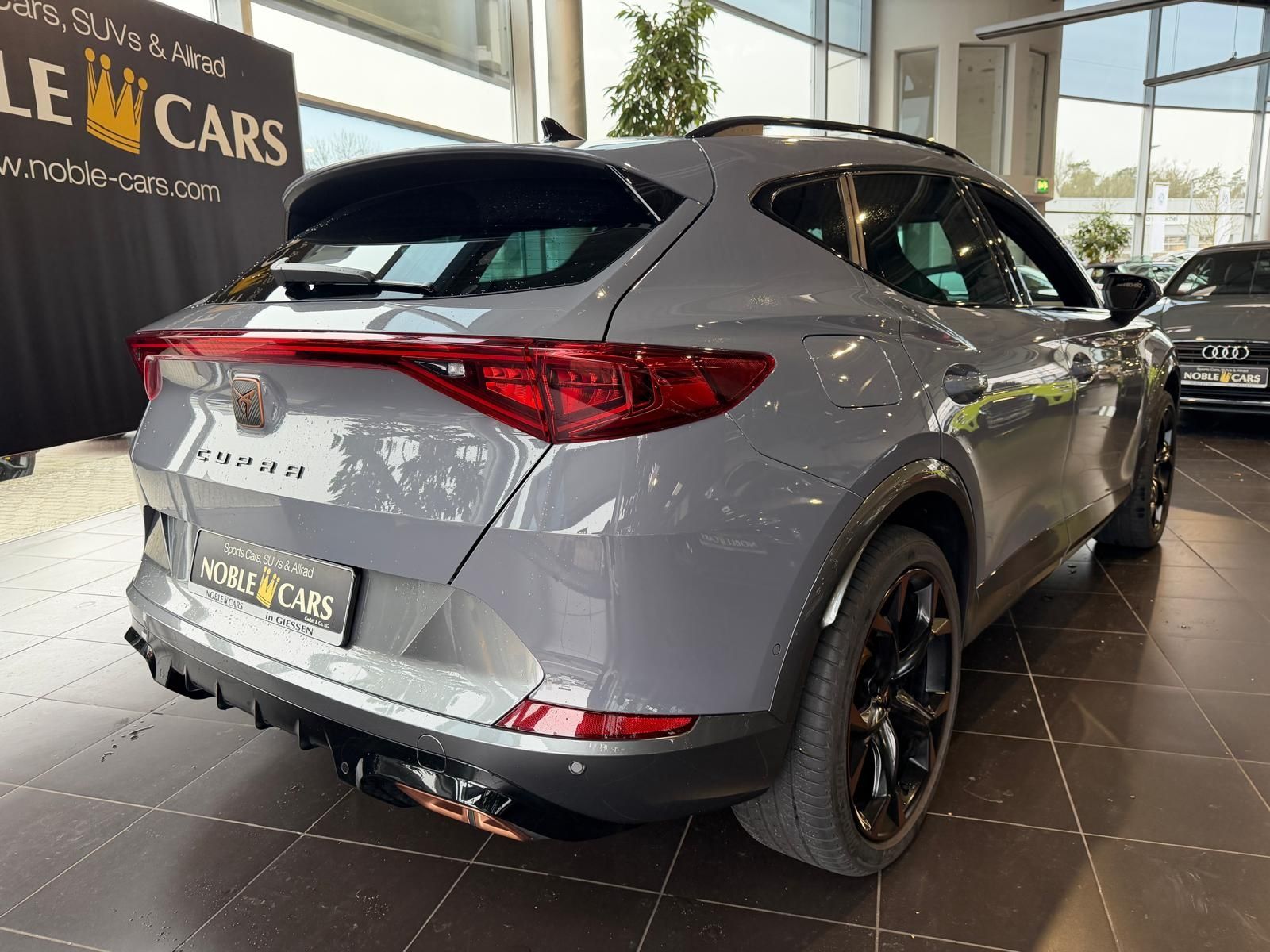 Fahrzeugabbildung CUPRA Formentor VZ e-Hybrid PANO LED NAV SHZ 19"