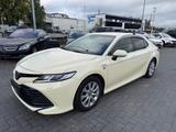 Toyota Camry Hybrid Business Edition Originalfarbe Weiß - gebrauchte Toyota Camry aus dem Jahr 2019
