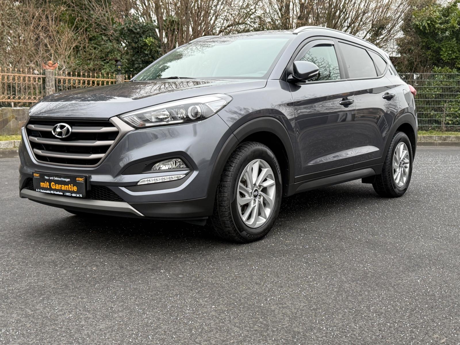 Hyundai Tucson Trend 2WD-1HAND-SCHECKHEFT-KAMERA-GARANTI
