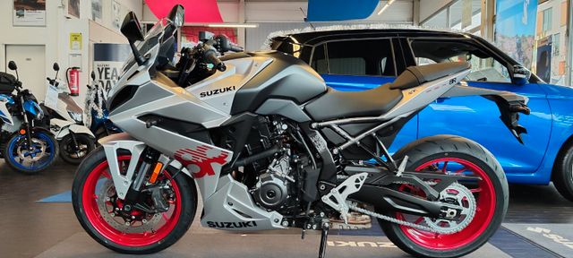 Suzuki GSX-8R