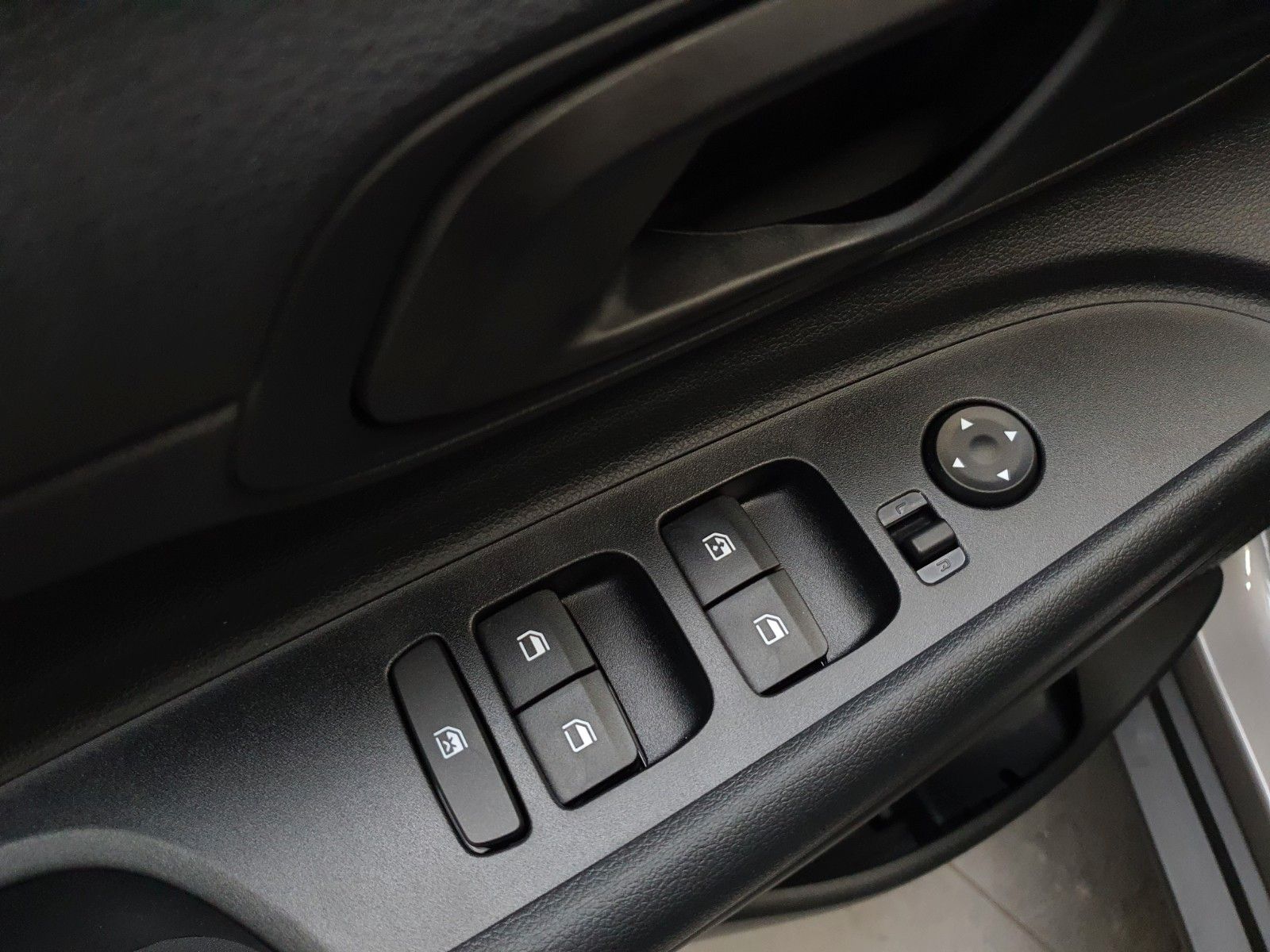 Fahrzeugabbildung Hyundai Bayon Select mit Winter-Paket sofort verfügbar