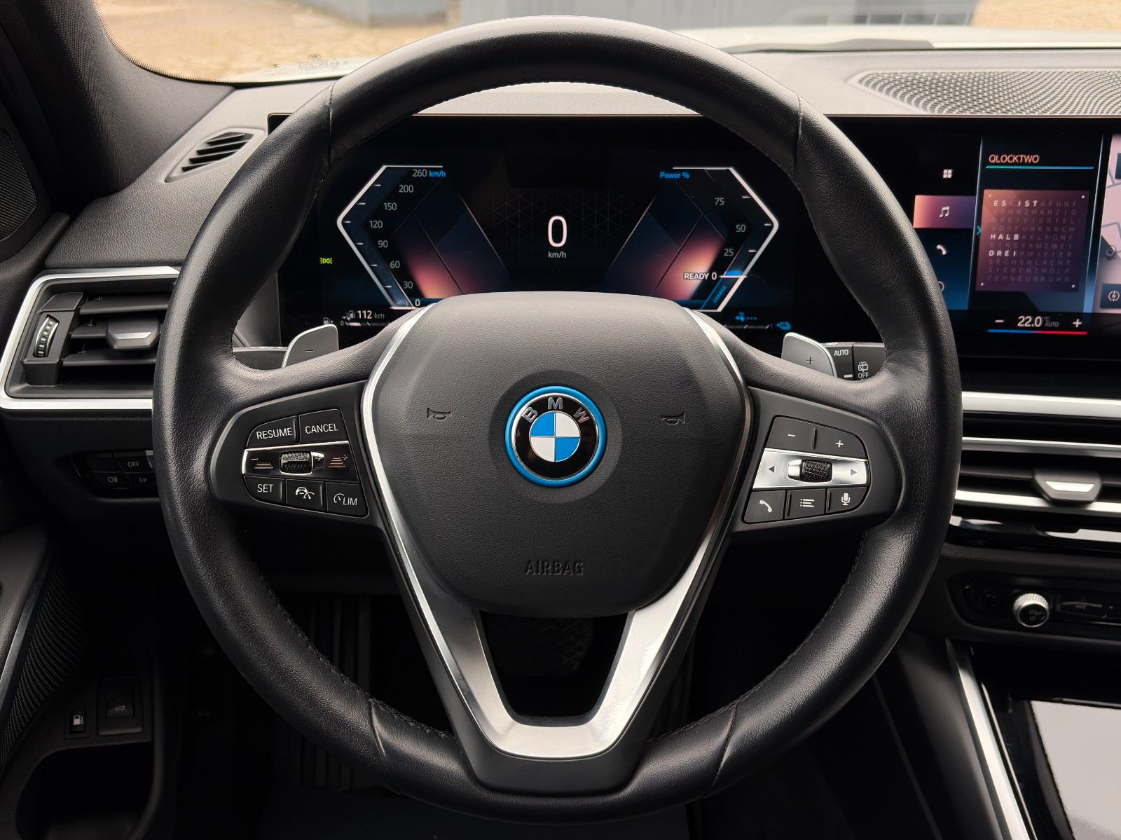 Fahrzeugabbildung BMW 330e Touring Advantage Akustik LcPlus HIFI CAM