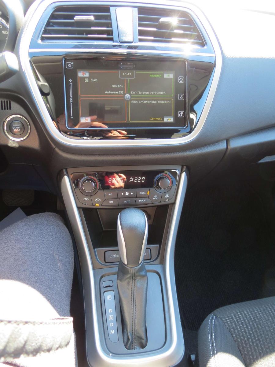 Suzuki SX4 S-Cross Club Automatik   Erst 43300  SR+WR  
