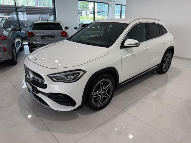 MERCEDES-BENZ MERCEDES-BENZ GLA 200 Automatic Premium *GANCIO 