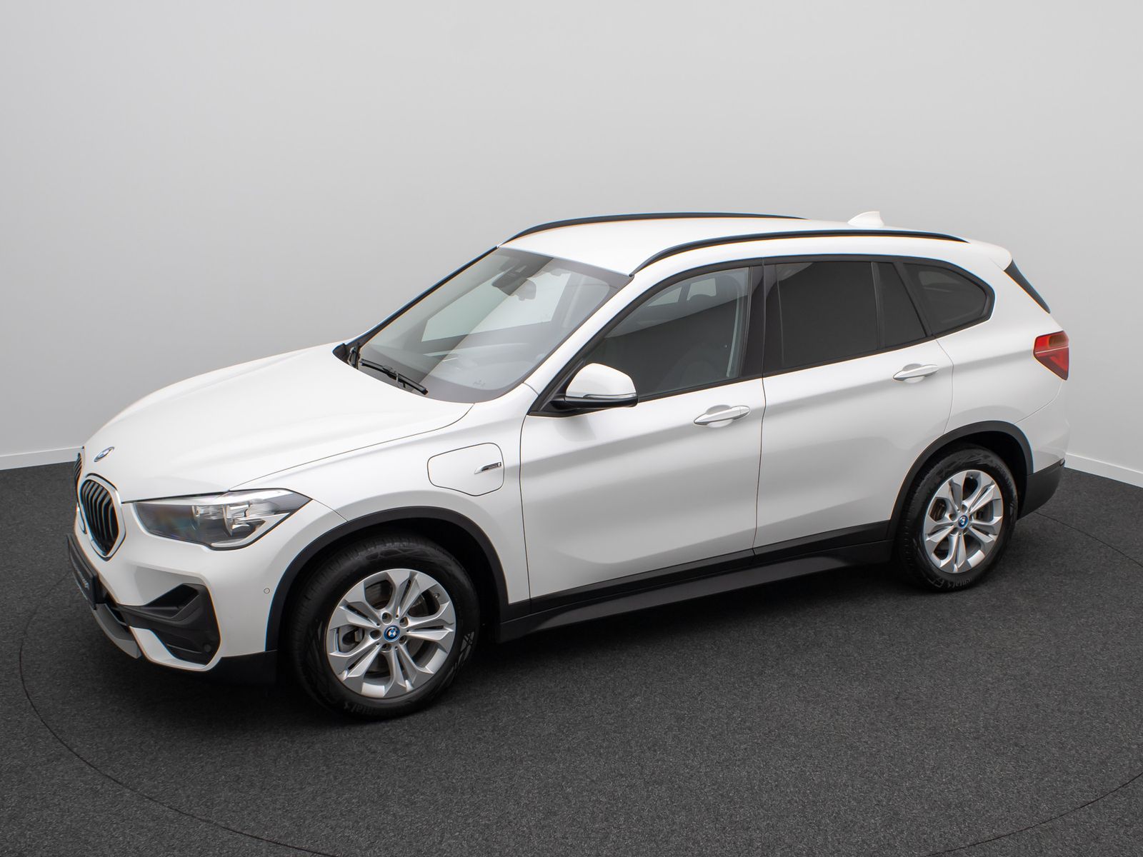 Fahrzeugabbildung BMW X1 xD25e Stop&Go Alarm DAB Kamera HiFi Lenkradhz