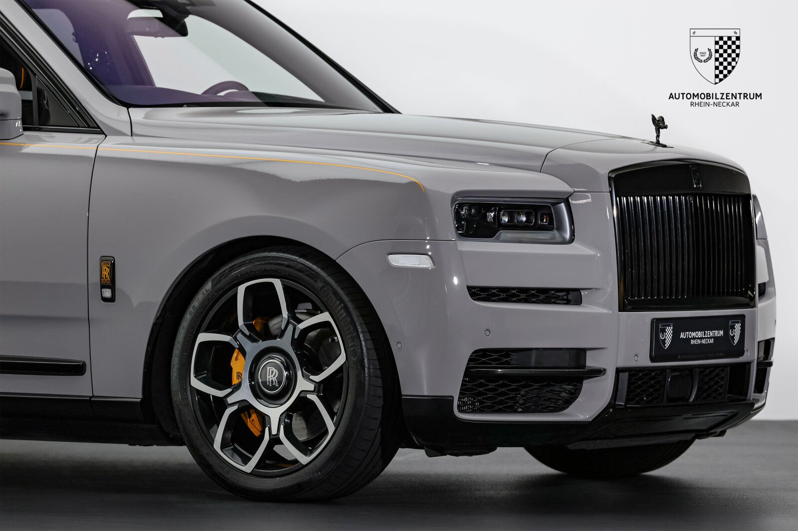 Rolls-Royce Cullinan Black Badge ImmersiveSeat/RearTheatre foto 10