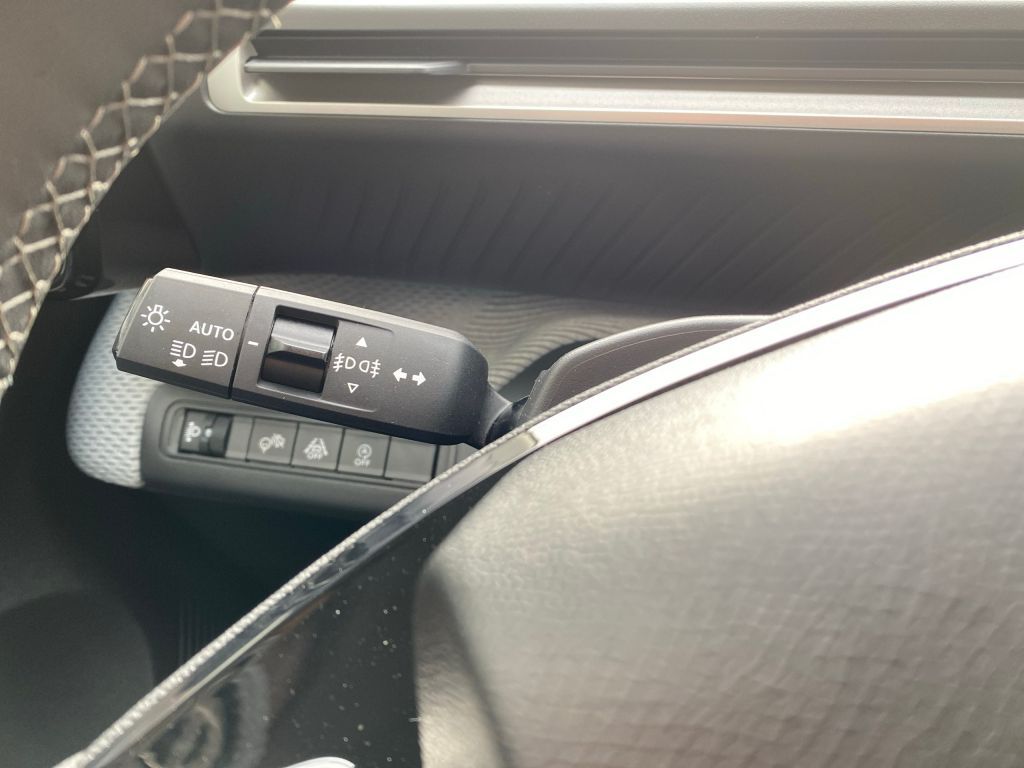 Fahrzeugabbildung Citroën C3 Aircross Turbo 100 PLUS *Winterpaket*Cam*CP*