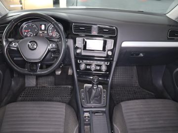 Volkswagen Golf - 3