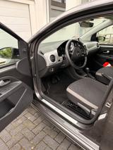 Volkswagen e-up! Style Plus e-up! Style Plus - graue Volkswagen e-up!
