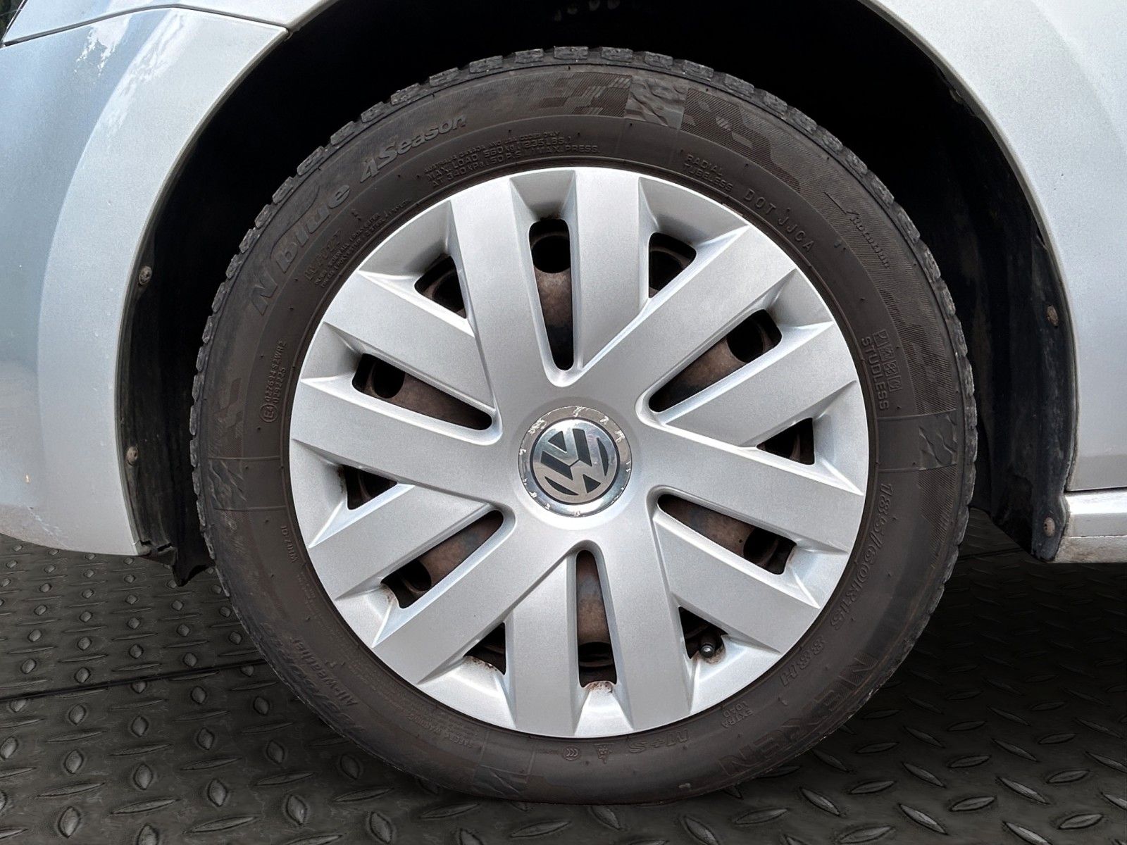 Fahrzeugabbildung Volkswagen Polo V Comfortline Klimaaut./Sitzheuzung/TÜV NEU