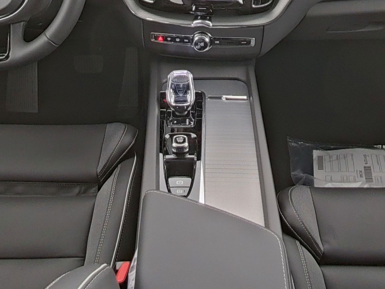 Fahrzeugabbildung Volvo XC 60 B5 Ultra Black Edition AWD |