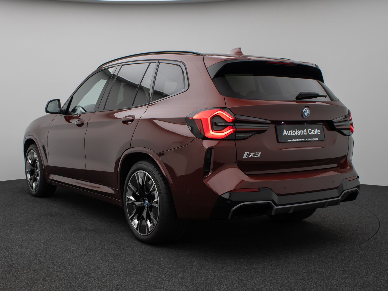 Fahrzeugabbildung BMW iX3 Impressive MSport Panorama Laser 360°HUD H/K