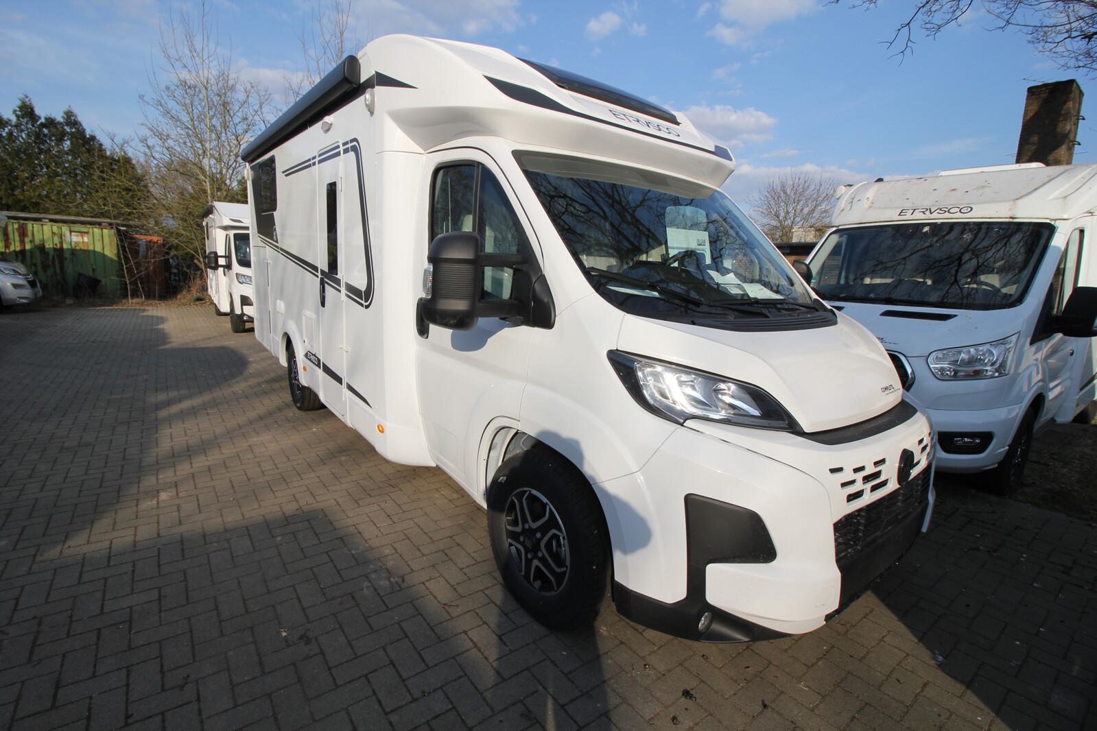 Etrusco T 6900 SB Type X Hubbett Navi/ RFK Combi 6E