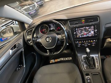 MYAUTOCENTER – Gebraucht- und Jahreswagen mit Werkstattservice in Pfaffenhofen Volkswagen Golf VII Lim. Comfortline BMTStart-Stopp*Klima*