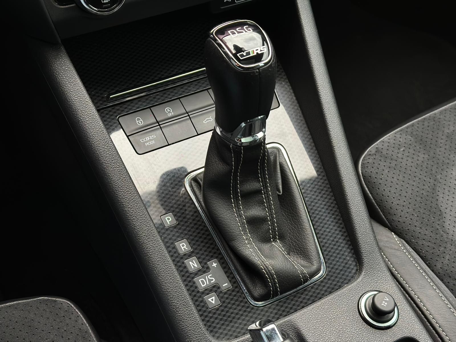 SKODA Octavia 2.0TSI RS 245 CANTON#AHK#LED#PANO#KEYLES - Image 15