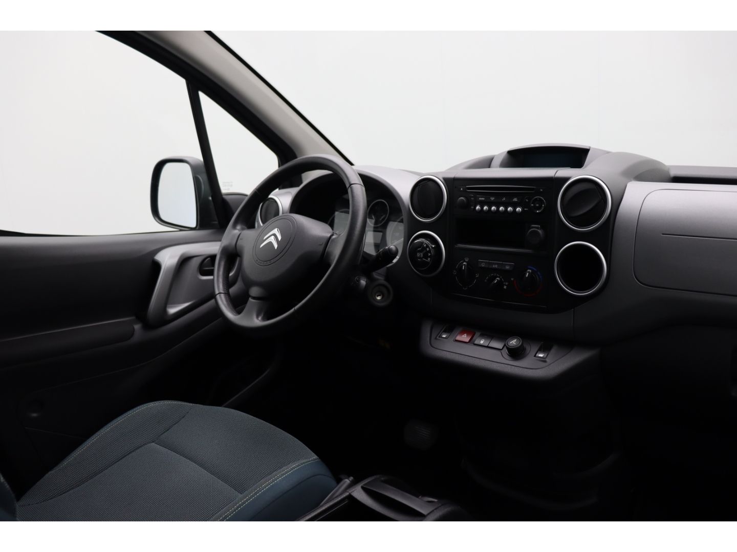 Fahrzeugabbildung Citroën Berlingo 1.6 Kombi Selection AHK abnehmbar